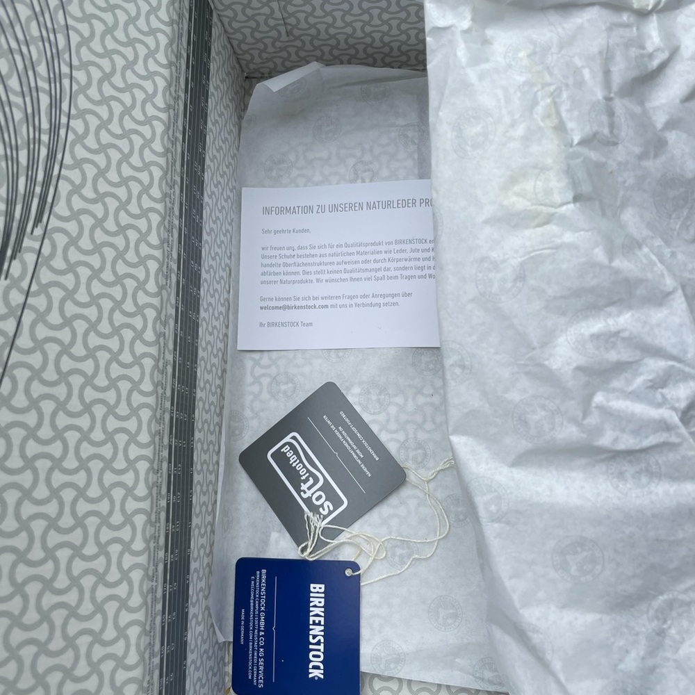 Arizona Suede Leather Ochre, soft footbed, Size 36 (5-6 US) - Picture 9 of 10